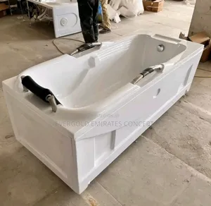 Executive Bath Tub With Complete Accessories