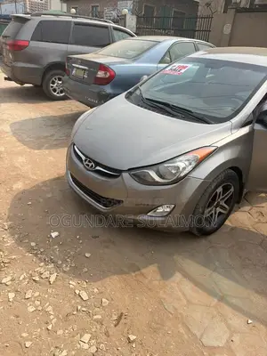 Hyundai Elantra GLS 2012 Gray
