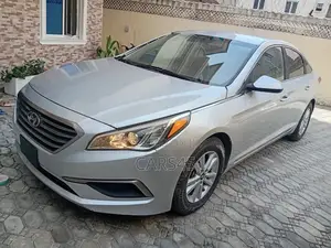 Hyundai Sonata SE 2016 Silver