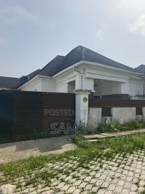 3bdrm Bungalow in Thomas Estate for sale