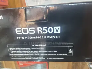 Canon Camera R50v With the Lens 14-30mm