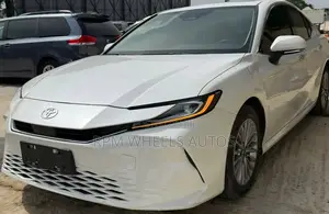 Toyota Camry 2025 White