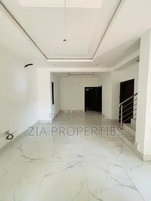 4bdrm Townhouse/Terrace in Sangotedo for sale