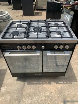Clean 5 Burner Gas Cooker With Oven and Grill (Payment on Delivery