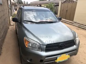Toyota RAV4 2007 Green