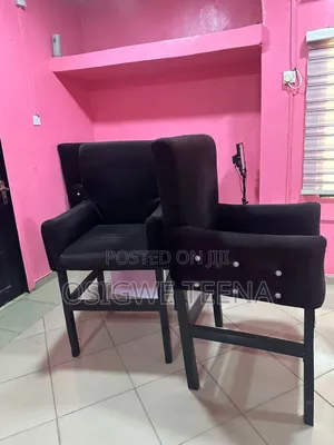 Make Up Chair