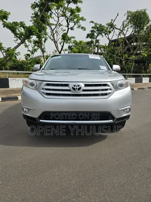 Toyota Highlander Limited 2012 Silver