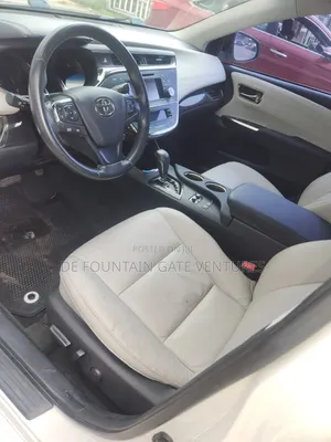 Toyota Avalon XLE 4dr Sedan (3.5L 6cyl 6A) 2014 White
