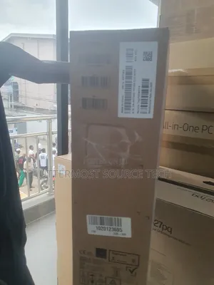 Dell 27 Inches
