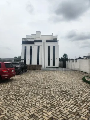 Furnished 6bdrm Duplex in Estate Gate Off, Benin City for rent