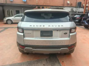 Land Rover Range Rover Evoque HSE Dynamic 4x4 (2.0 4cyl 9A) 2016