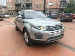 Land Rover Range Rover Evoque HSE Dynamic 4x4 (2.0 4cyl 9A) 2016
