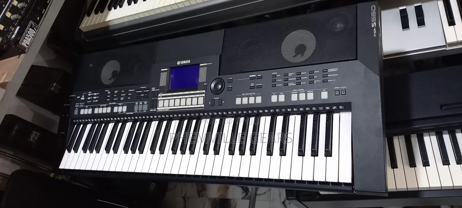 Uk Used PSR S550