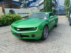 Chevrolet Camaro 2011 Green