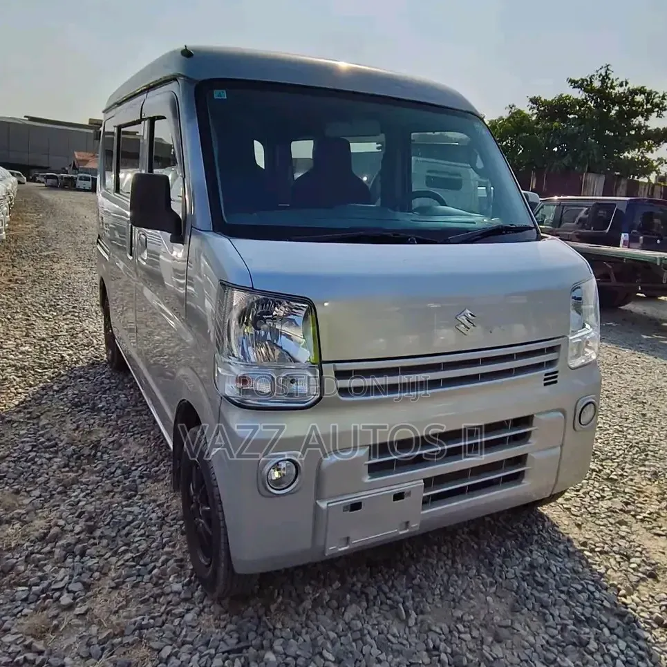 Suzuki Every 2010 Silver