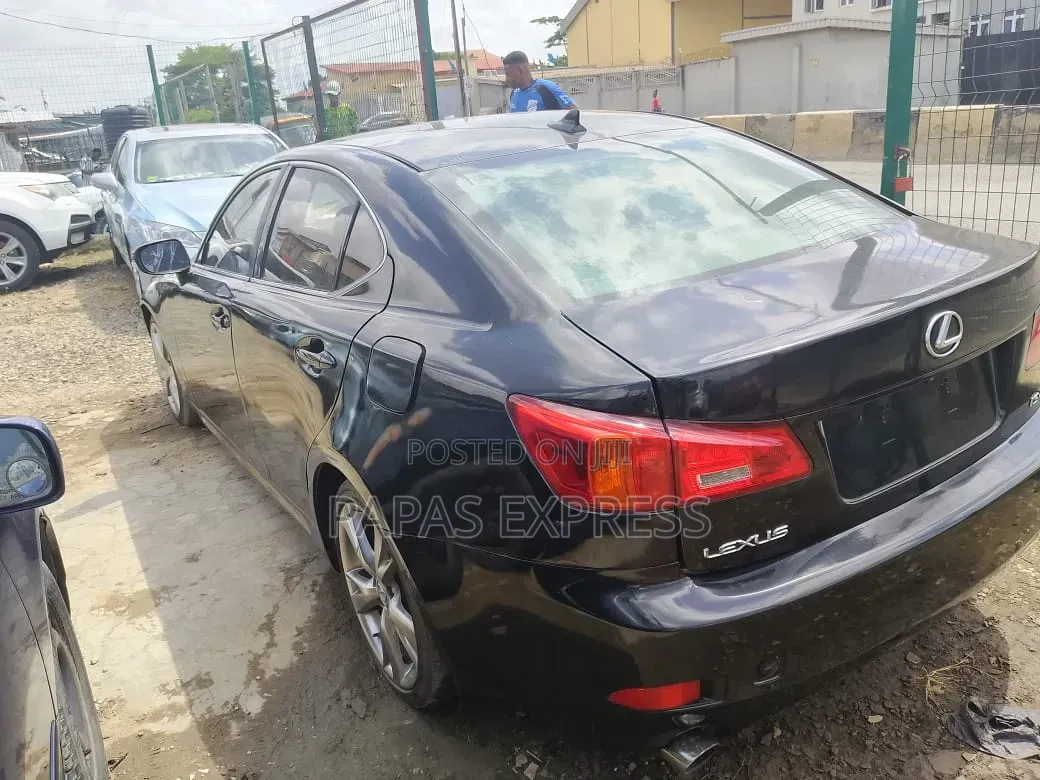 Lexus IS 250 2010 Black