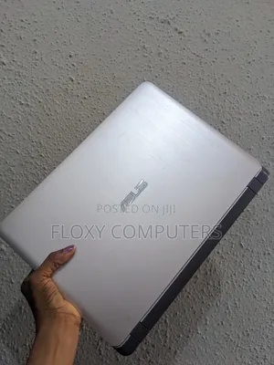 Laptop Asus ASUSPRO B9440UA 8GB Intel Core i3 SSD 256GB