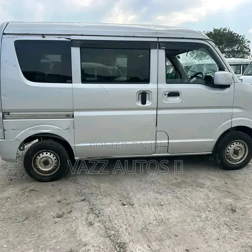 Suzuki Every 2010 Silver