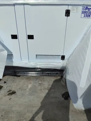 150kva Perkins Soundproof Generator  Copper Coil Two Years Warranty