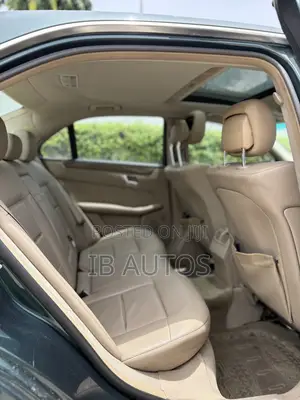 Mercedes-Benz E350 Base 4Matic Sedan AWD (3.5L 6cyl 7A) 2010 Blue