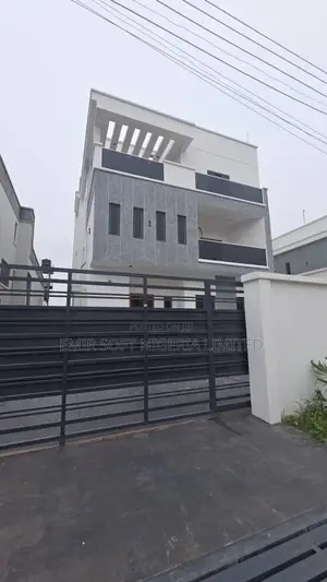 4bdrm Duplex in Akobo for sale