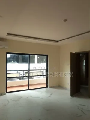 Furnished 3bdrm Block of Flats in Private Estate Old for rent