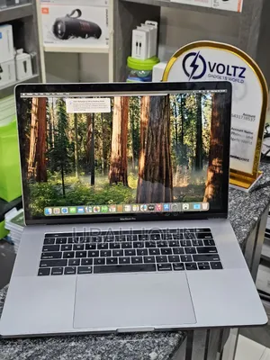 Laptop Apple MacBook Pro 2018 16GB Intel Core i9 SSD 1T
