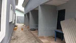 1bdrm Block of Flats in Epe for sale