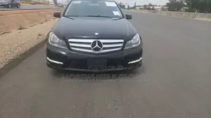 Mercedes-Benz C300 Luxury 4Matic Sedan AWD (3.0L 6cyl 7A) 2012 Black