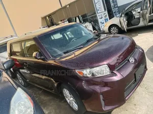 Scion xB 2013 Maroon