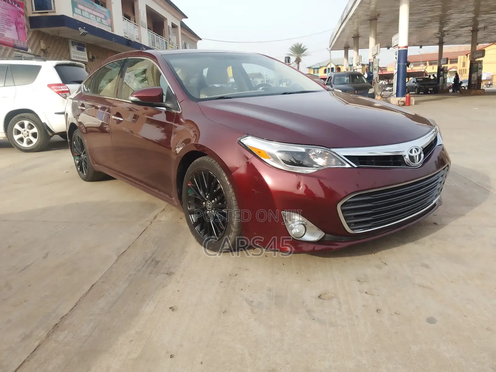 Toyota Avalon 2013 Red