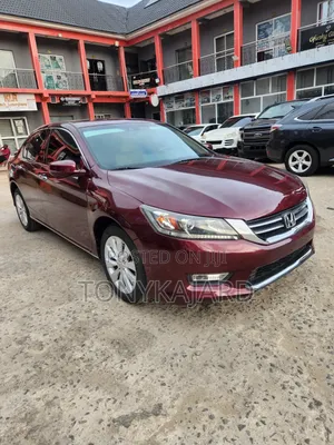 Honda Accord Touring 4dr Sedan FWD (3.5L 6cyl 6A) 2013 Burgundy