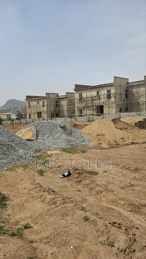 Buy and Build Lifecamp