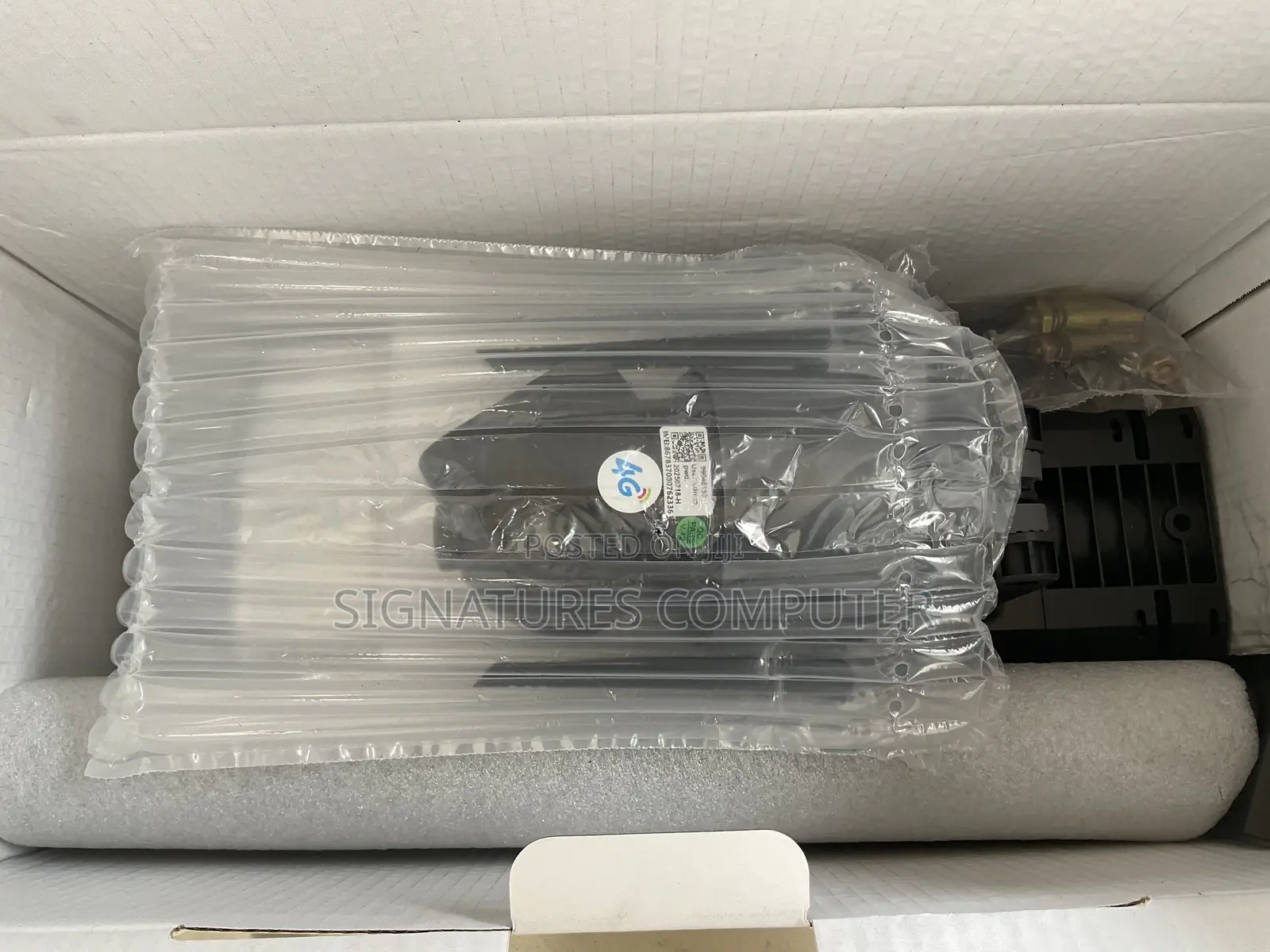 V380 Pro Ai Solar Security Camera With Light 2in1
