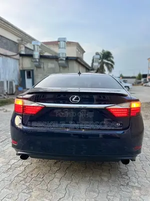 Lexus ES 2014 Blue
