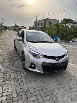 Toyota Corolla S 4dr Sedan (1.8L 4cyl CVT) 2016 Silver