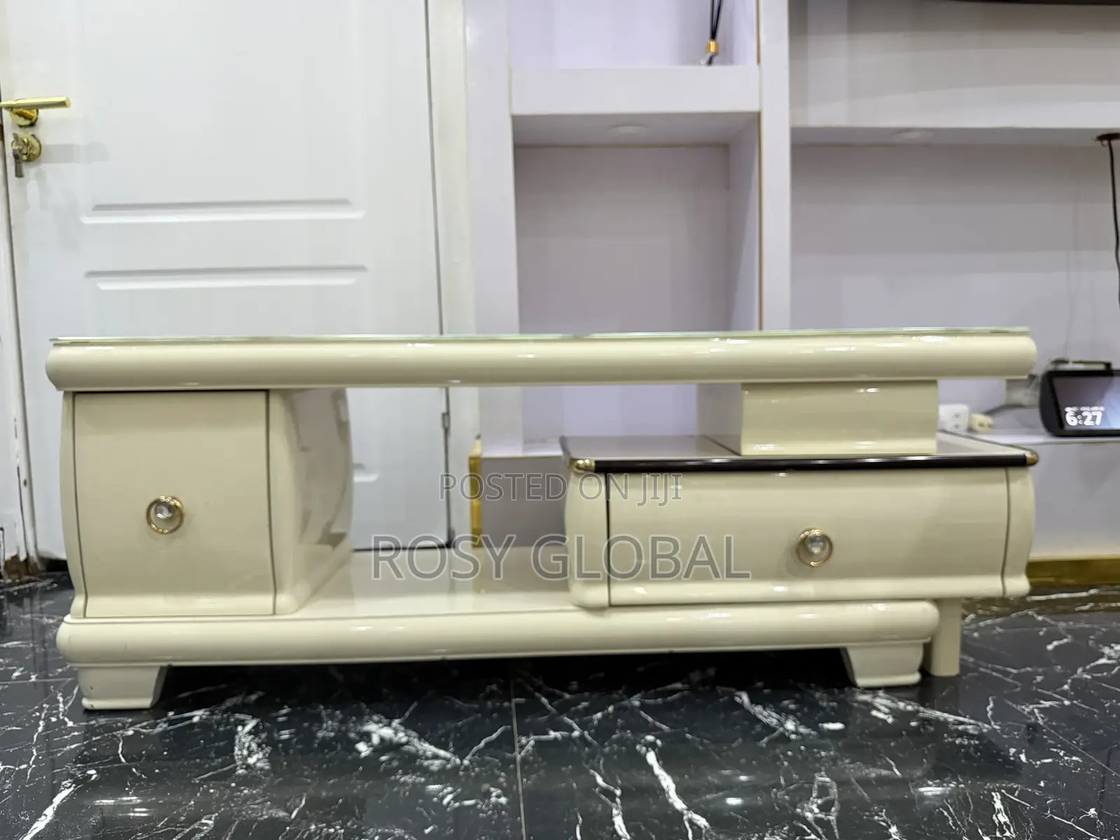 Modern Tv Stand