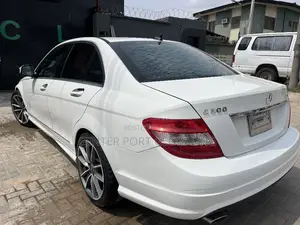Mercedes-Benz C300 Luxury Sedan AWD (3.0L 6cyl 7A) 2008 White