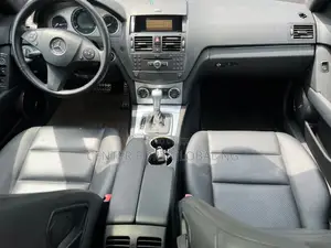 Mercedes-Benz C300 Luxury Sedan AWD (3.0L 6cyl 7A) 2008 White
