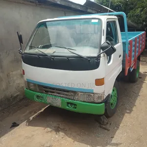 Toyota Dyna 150 Six Tyres Injector Engine Petrol