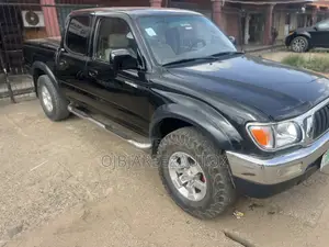 Toyota Tacoma 2004 Black