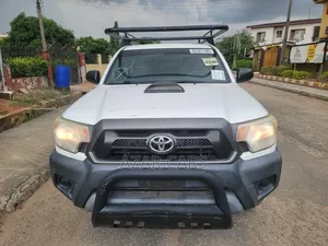 Toyota Tacoma Double Cab 4x2 PreRunner Long Bed 4.0L V6 5-Speed Auto