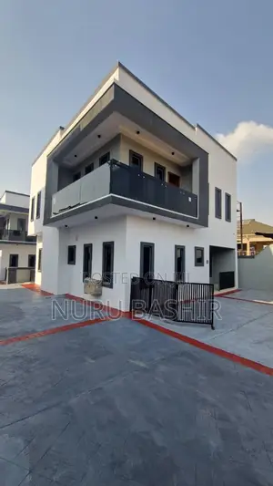 4bdrm Duplex in Jericho for sale