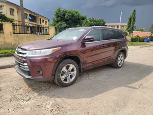 Toyota Highlander Limited 4x4 V6 (3.5L 6cyl 8A) 2017 Burgundy