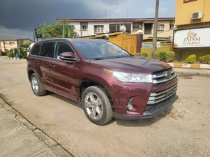 Toyota Highlander Limited 4x4 V6 (3.5L 6cyl 8A) 2017 Burgundy