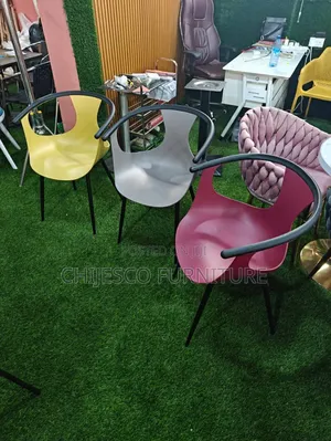 High Quality Restaurant Plastic Chairs