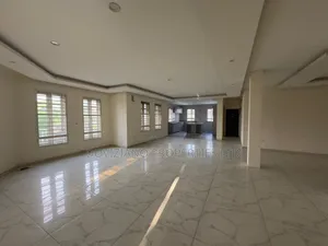 3bdrm Apartment in Ikeja GRA for rent