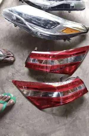 Rear Light Toyota Avalon 2014 Model