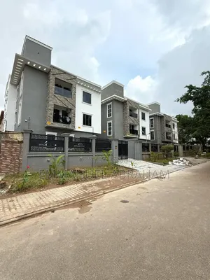 5bdrm Duplex in Jabi for sale