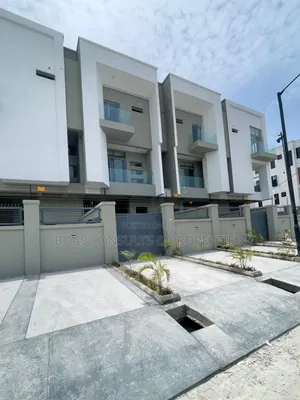3bdrm Duplex in Lekki Phase 1 for sale